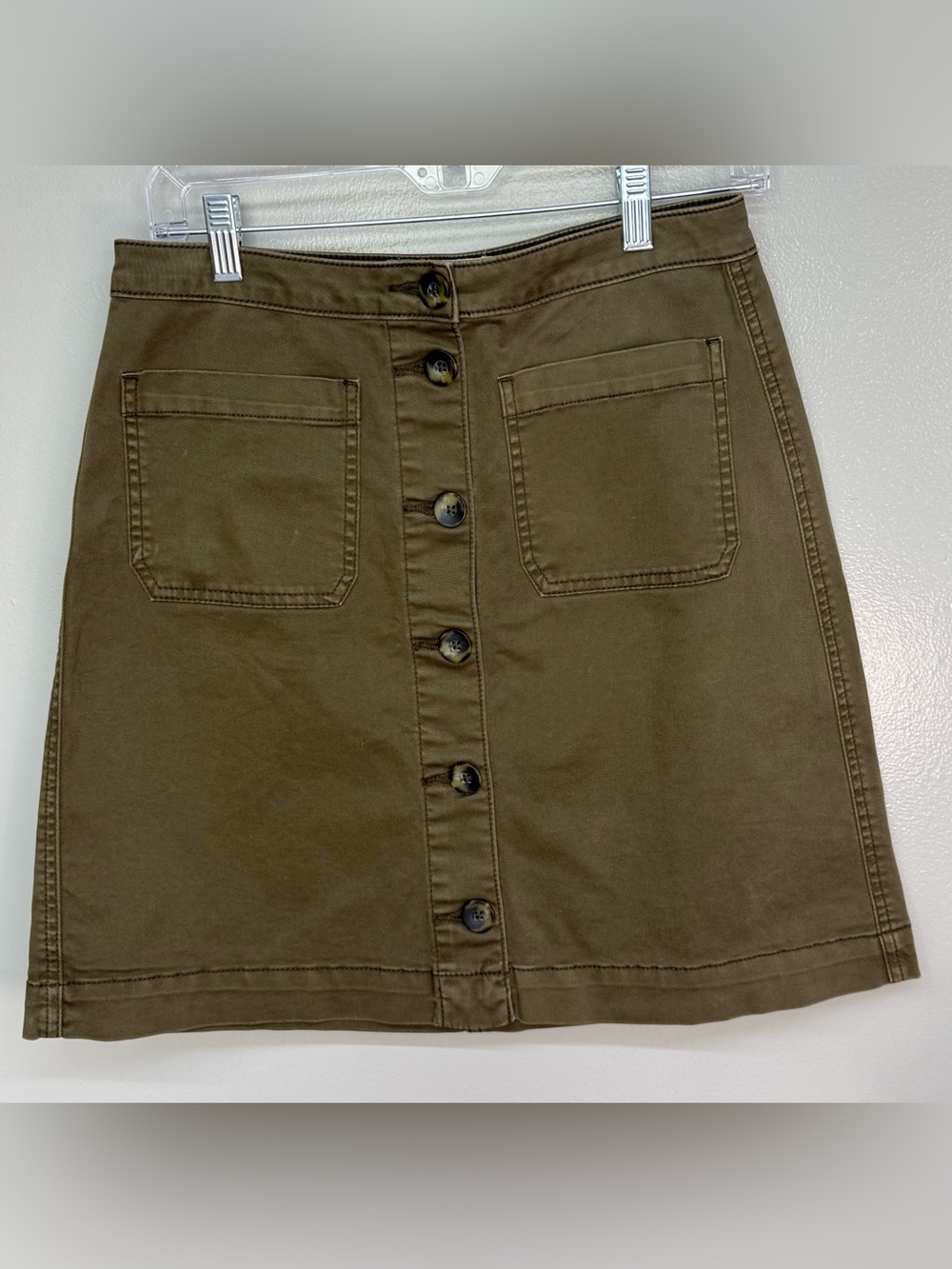 Caslon Olive Green Button-Front A-Line Skirt 99% Cotton size 2